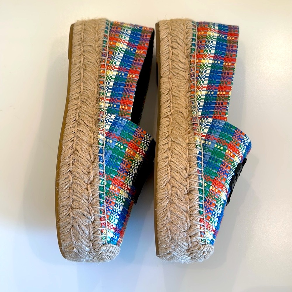 New TORY BURCH Shoes. Size 9.5. - Picture 4 of 8